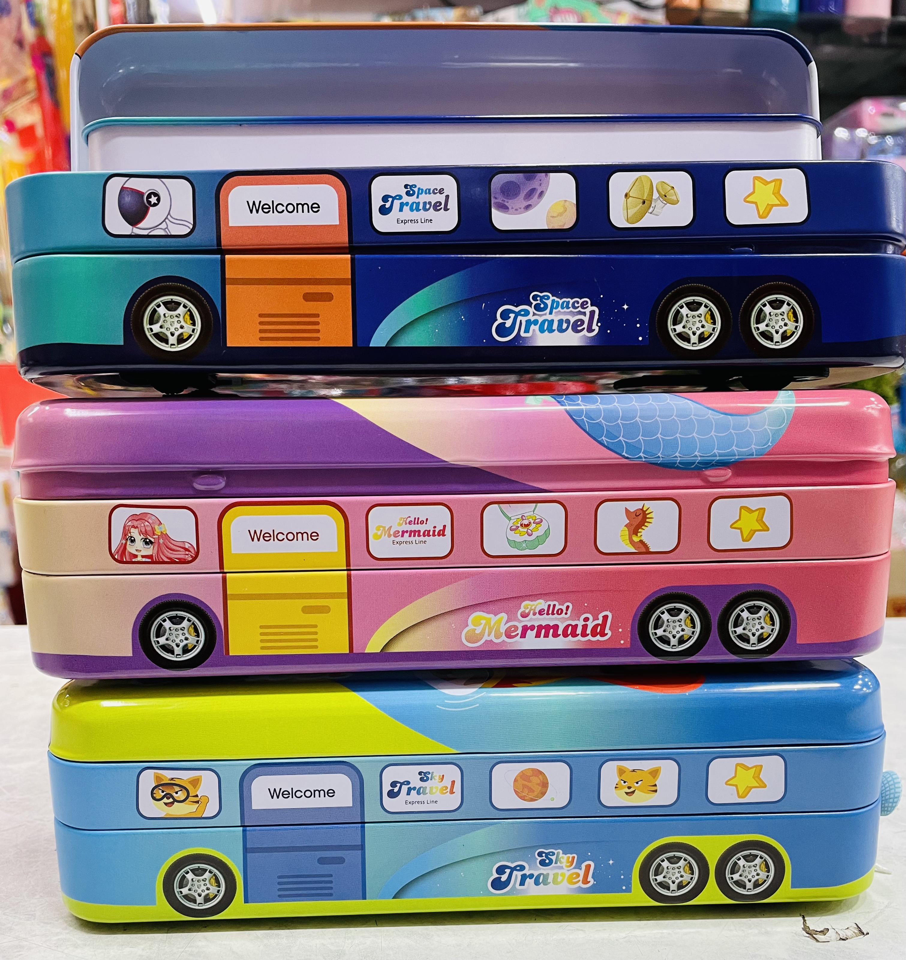 Metal Pencil Box With Moving Tyres 